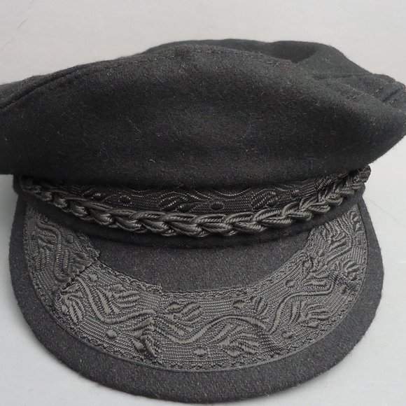 Vintage Greek fisherman’s black wool blend cap. main image 15